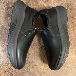 Hawkwell Pro Leather Nurse Clogs for Women Lightweight Slip Size 9